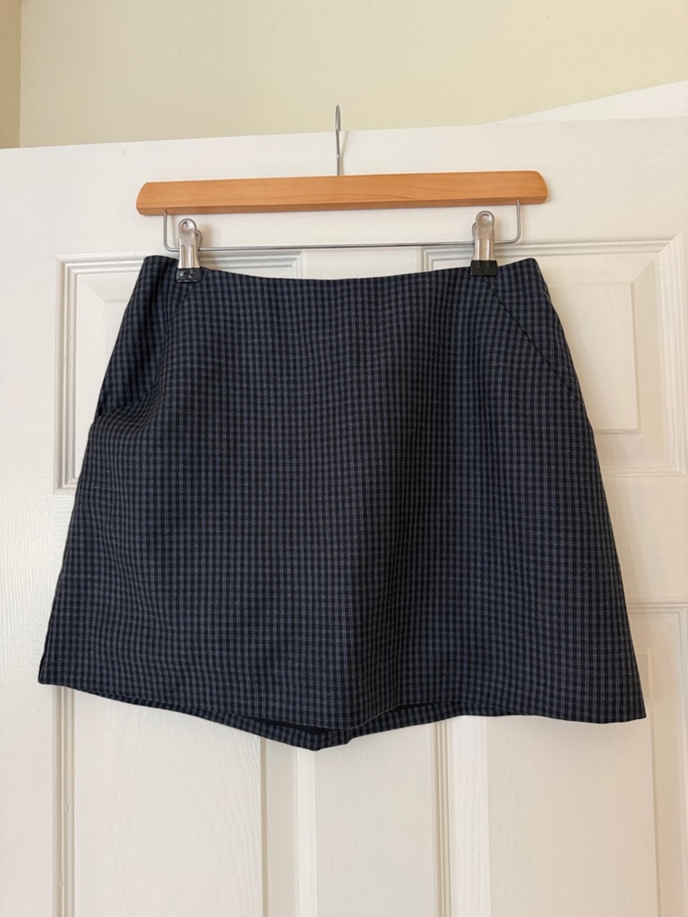 Reformation Navy and Black Houndstooth A-Line Mini Skirt